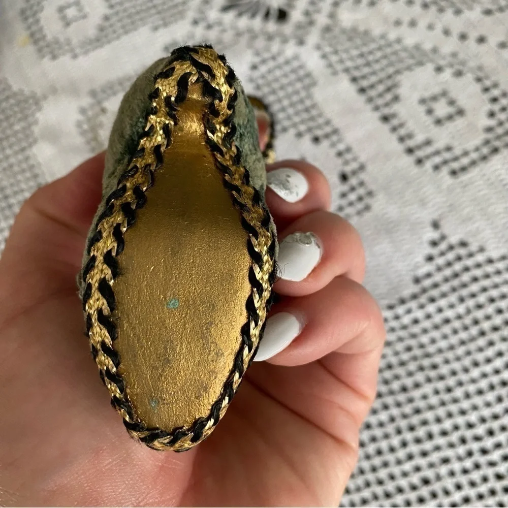 Vintage Rare Victorian Collectible Green Velvet Lace Shoe Holiday Ornament